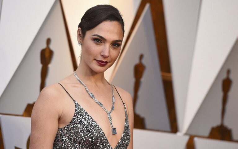 Gal Gadot Measurements Height Weight Boyfriend Bra Size Age