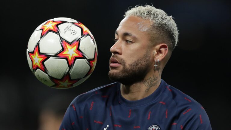 Neymar Jr Height Weight Age Girlfriend Body Statistics Biography