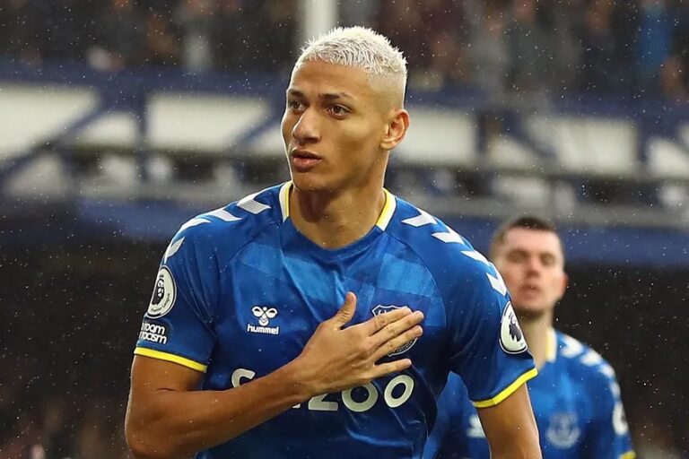 Richarlison  Height Weight Age Body Statistics Girlfriend Biography