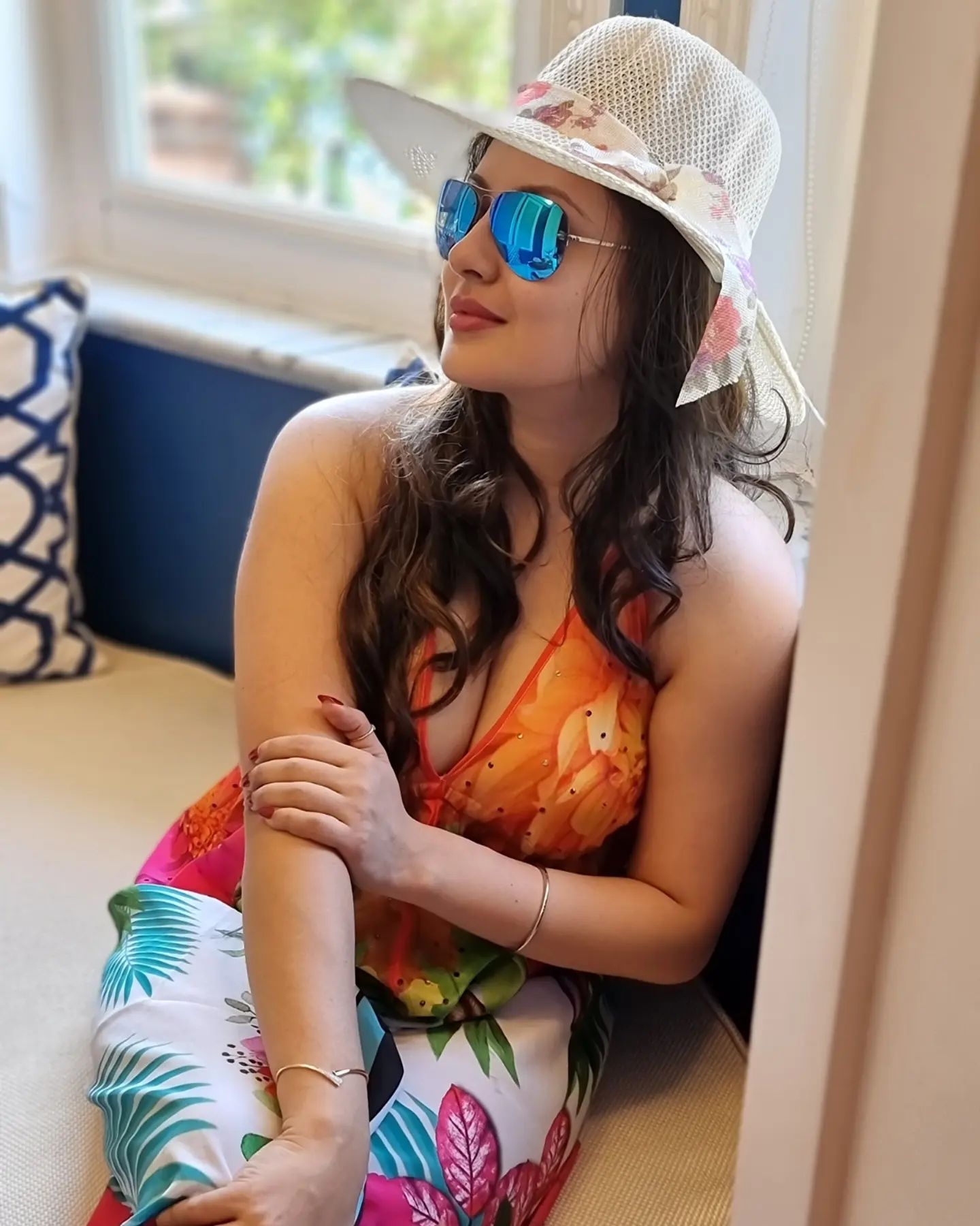 Puja Banerjee Height Weight Age Bra Size Biography Family