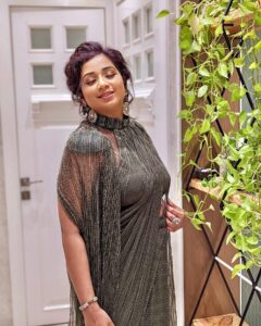 Shreya Ghoshal Height Weight Bra Size Age