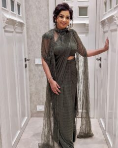 Shreya Ghoshal Height Weight Bra Size Age