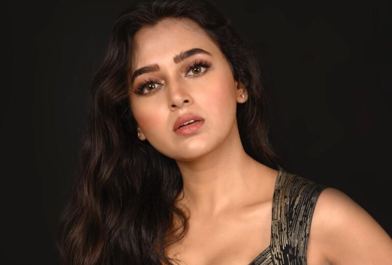 Tejasswi Prakash Measurements Height Weight Bra Size Age Biography