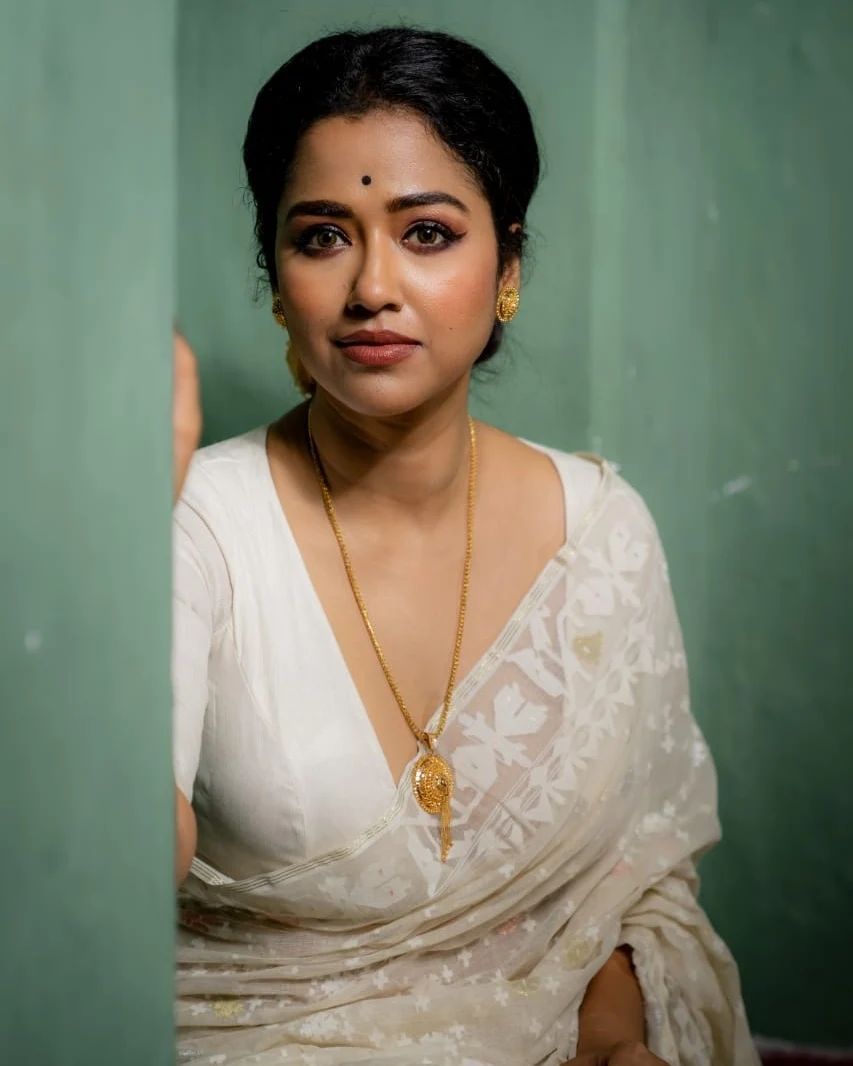 Sohini Sarkar Height Weight Age Bra Size Affairs Family Biography