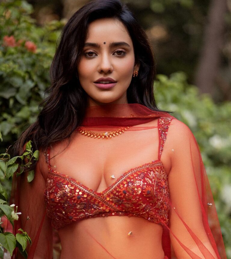Neha Sharma Height Weight Age Bra Size Affairs Family Biography